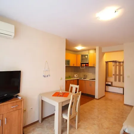 Studios Sunny Beach Apartman *